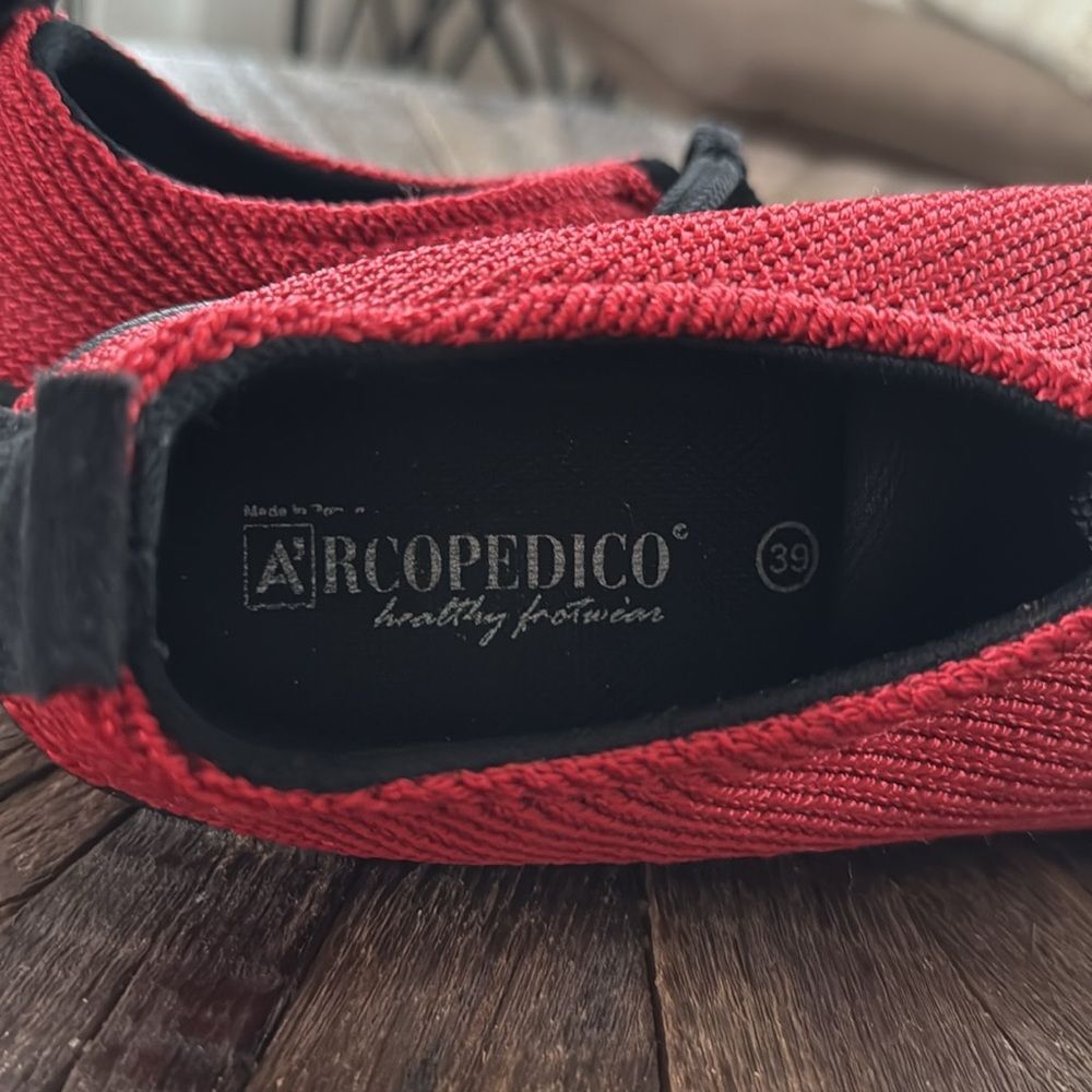 Arcopedico Red Knit Sneakers - Picture 5 of 6